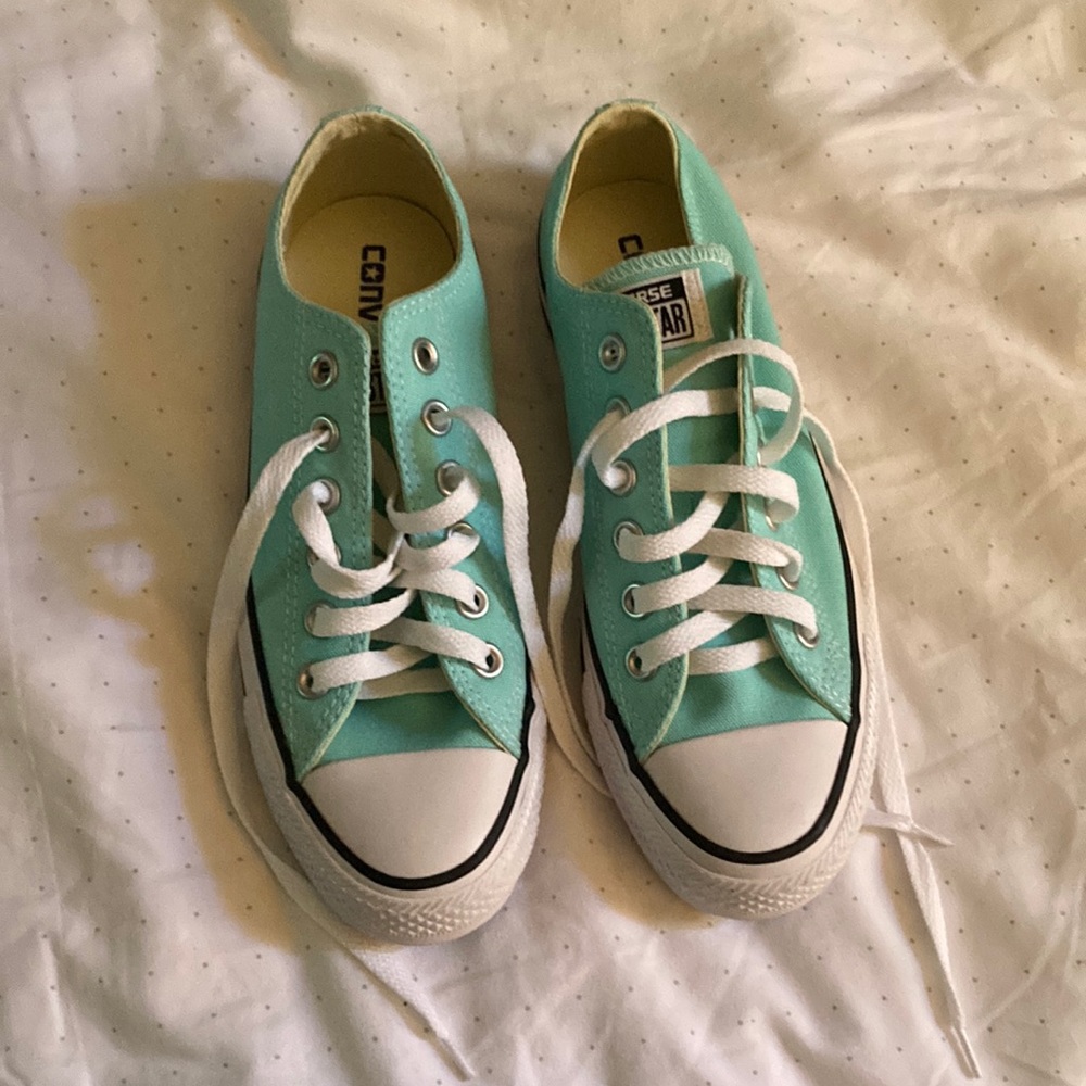 Brand new never worn converse all stars
